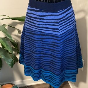 Chic knit skirt with flare 🔥